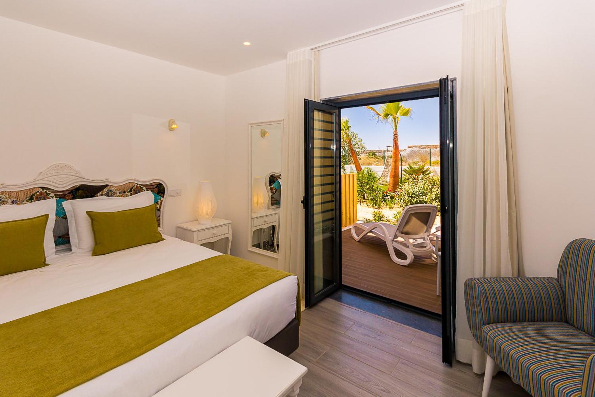 Mareta Beach House - Boutique Residence Сагрес Стая снимка