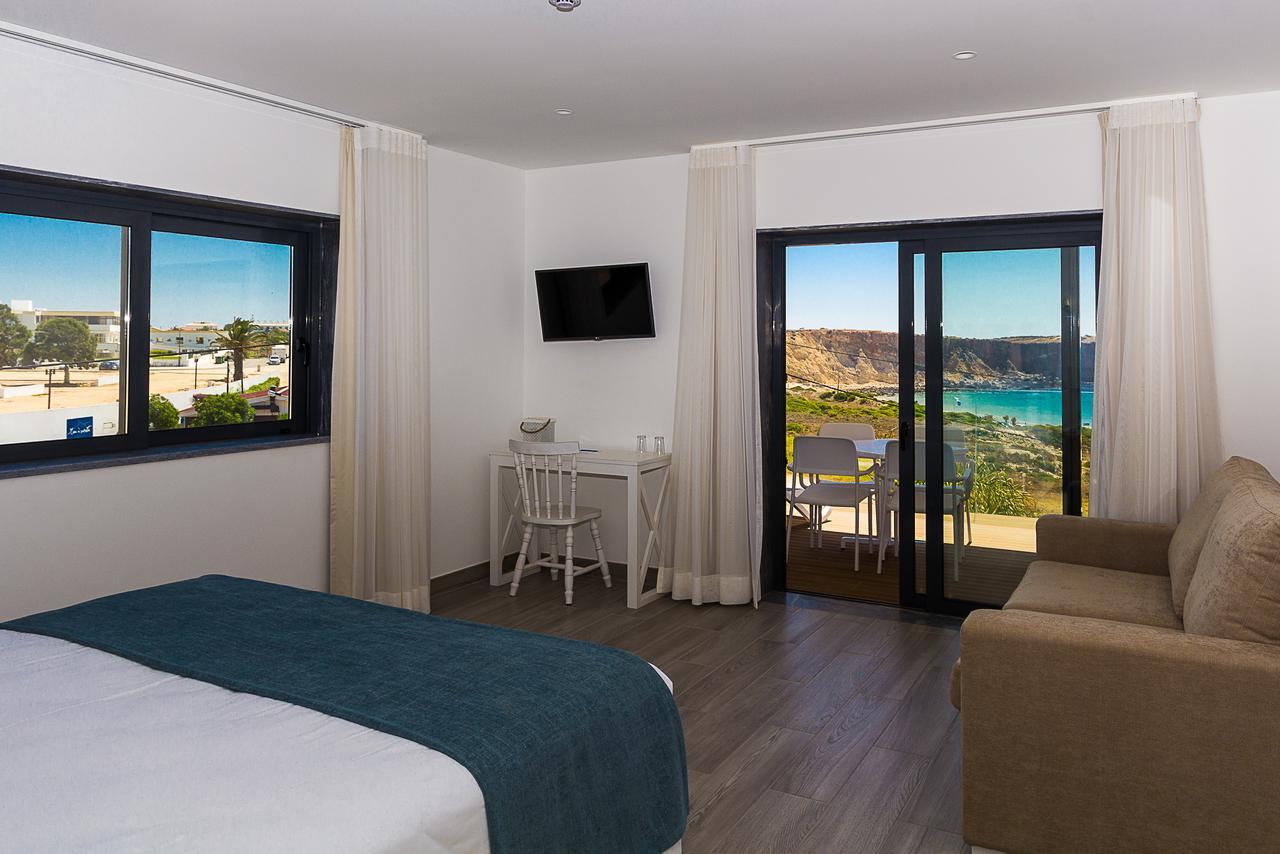 Mareta Beach House - Boutique Residence Сагрес Екстериор снимка